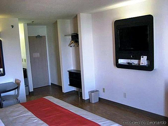 Motel 6 Normal Extérieur photo